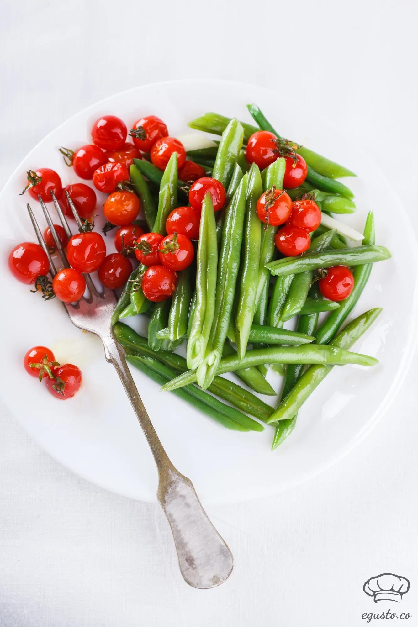 Image for: Green Bean and Cherry Tomato Medley